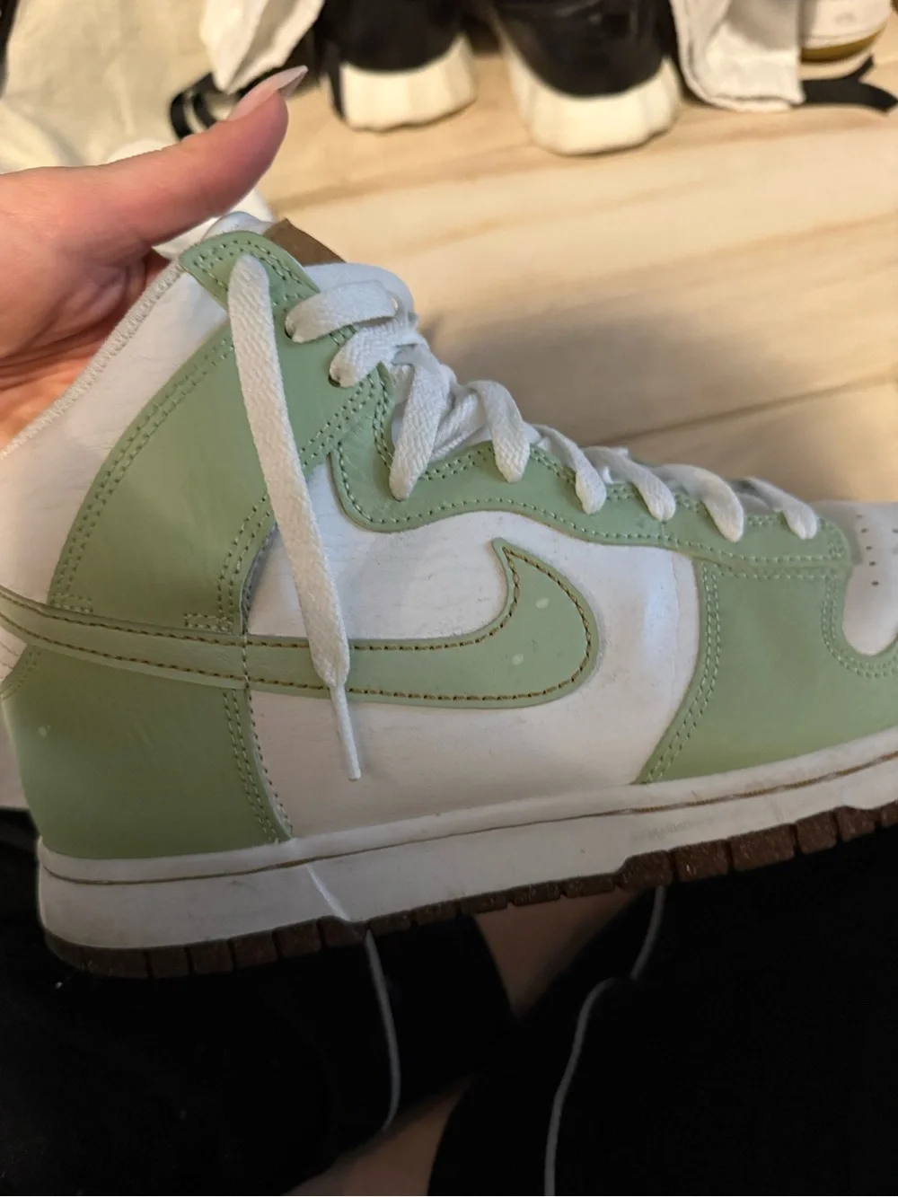 Nike color melon